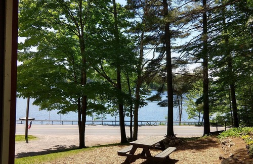 Chestertown Cottage | #5 Adirondack FamilyFriendly Waterfront on LoonLake. Boating,fishing,swimming!