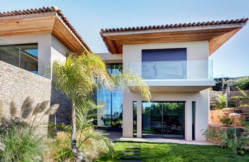 Carqueiranne Apartment | 5* apartment in Villa prestige sea view swimming pool 17x4 exclusive Air conditioning