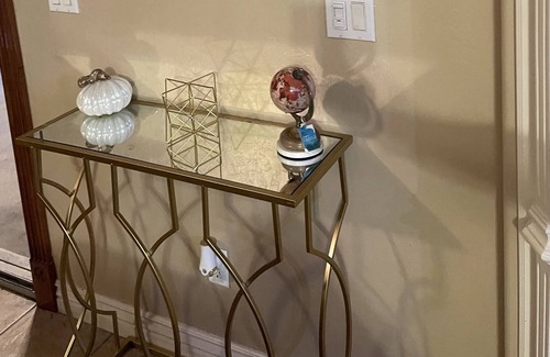 Laveen Village Bed & Breakfast | 5 Bdrm luxury house with a nice pool and so much more.