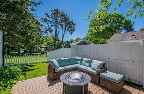 East Sandwich House | 5 Beach Road East Sandwich - Sandy Toes & Salty Kisses
