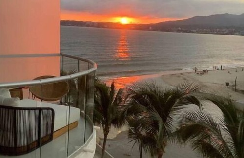 Bucerias Condo | 5* BEACHFRONT beautiful & cozy, 3 bedrooms/3 bath Condo - Golden Zone, Bucerias