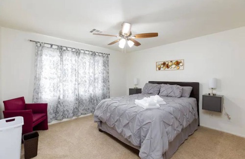 Rhodes Ranch House | 5 bed 3 full bath, Huge Pool, Billiards Table. Only 8 miles from the Strip