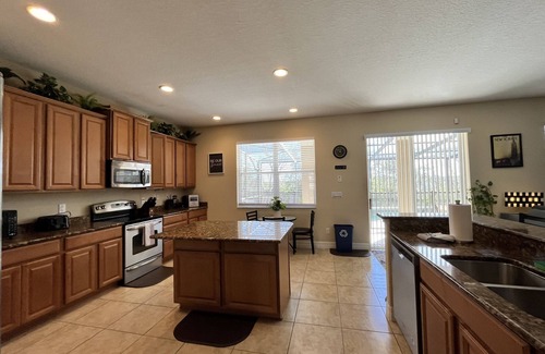 West Haven House | 5 bed/4 Bath Home with Pool/Spa/Games Room - Nr Champions Gate