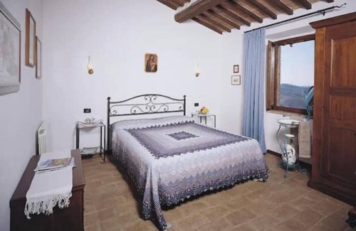 Castiglione d'Orcia Other | 5 bed/6 bath farm stay with pool