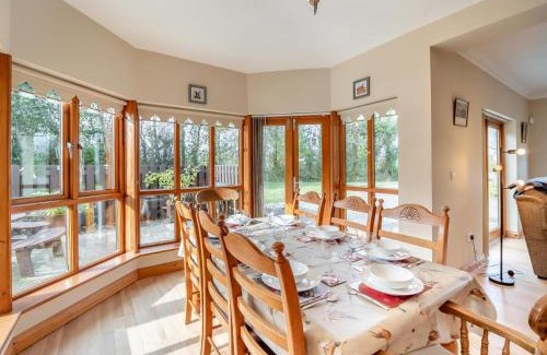 Westport House | 5 Bed in Westport oc-ii06251