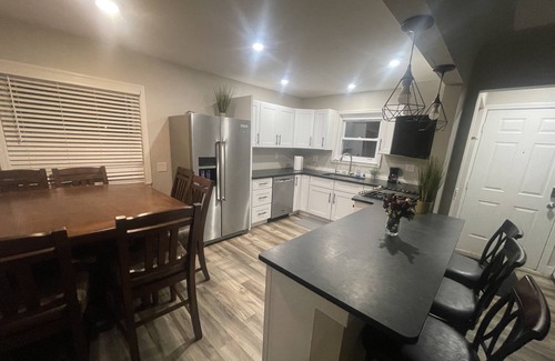 West Bloomfield House | 5 Bedroom Freshly Updated Home!