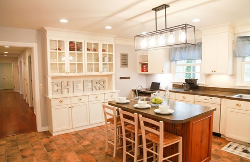 Lake Leelanau House | 5 bedrm 5.5 ba home-wooded setting-Lake Leelanau-Air-Pet ok-Hot Tub