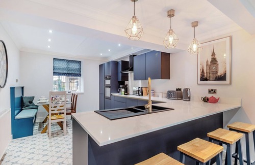 Ault Hucknall Cottage | 5 bedroom accommodation in Chesterfield