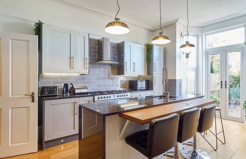 Broadstairs Cottage | 5 bedroom accommodation in Broadstairs