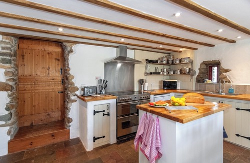 St Brides Cottage | 5 bedroom accommodation in Solva, near St Davids