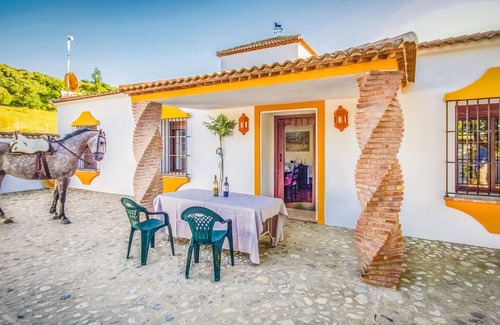 Ubrique House | 5 bedroom awesome home in Ubrique