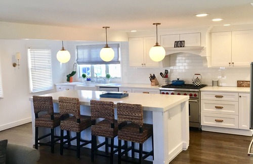 Mantoloking House | 5 Bedroom Beach Retreat w. Pool & Chef’s Kitchen - Steps from Private Beach