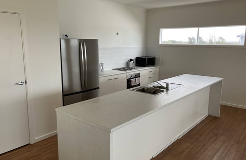 Warrenben House | 5 bedroom beachside house with ocean views in Marion Bay