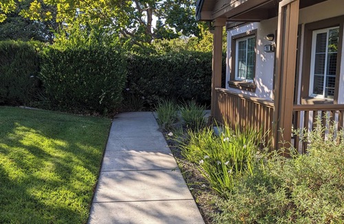 Vallejo Condo | 5-bedroom Condo in Vallejo. Visit Wine Country after work.