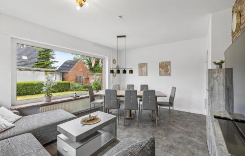 Jennelt House | 5 Bedroom Gorgeous Home In Krummhörn