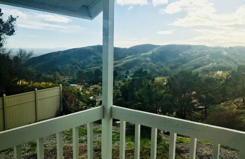 Ventura House | 5 Bedroom Hillside Home with Ocean Views
