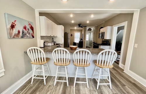 Hartwick House | 5 bedroom home near Cooperstown, Dreams Park & All Star Village. Sleeps 13.
