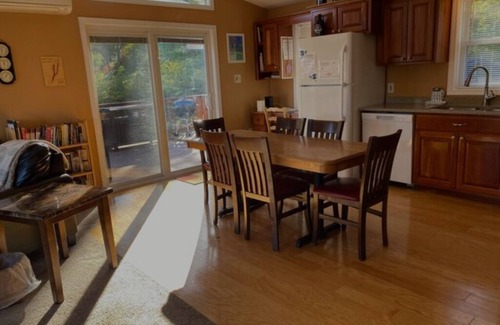 Hammondsport House | 5 BEDROOM HOME w/dock and hot tub