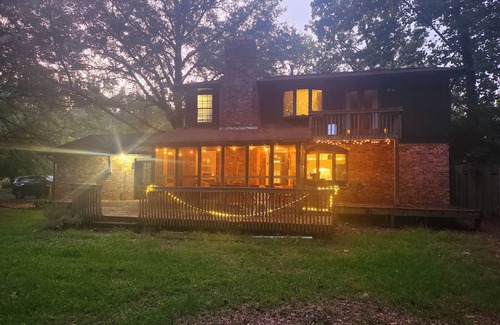 Athens House | 5 bedroom house in1 acre wooded plot in beautiful West Athens neighborhood.