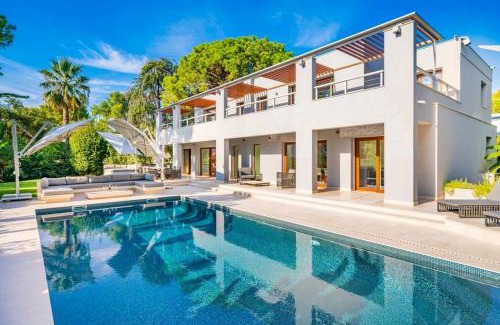 Cap-Ferrat Villa | 5 bedroom luxury Villa in Saint-Jean-Cap-Ferrat, France