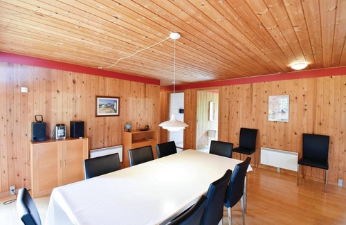 Bøtø By House | 5 bedroom nice home in Væggerløse
