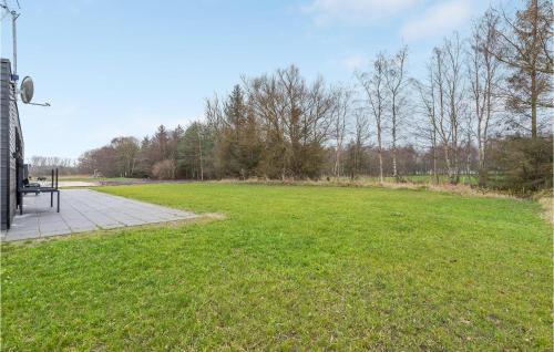 Fjellerup Strand House | 5 Bedroom Nice Home In Glesborg