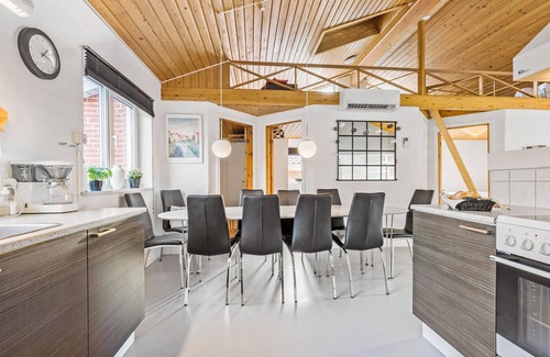 Handrup Strand House | 5 bedroom pet friendly home in Ebeltoft