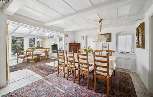 Laubegast House | 5 Bedroom Pet Friendly Home In Dresden