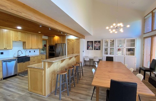 Park City House | 5 Bedroom Ski Retreat within walking distance of Canyons Cabriolet