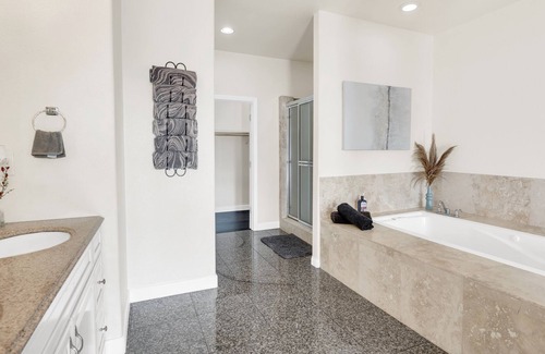 La Presa House | 5 bedroom spacious family retreat