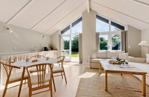 Holloselund House | 5 bedroom stunning home in Tisvildeleje