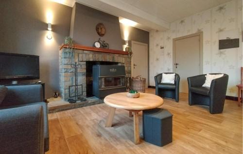 Gembes House | 5 Bedroom Stunning Home In Rochehaut