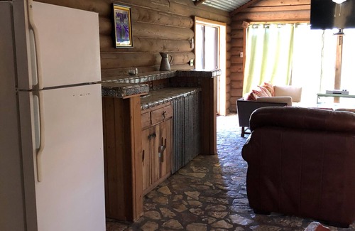 Concan House | 5-bedroom vacation home just steps from the Frio River