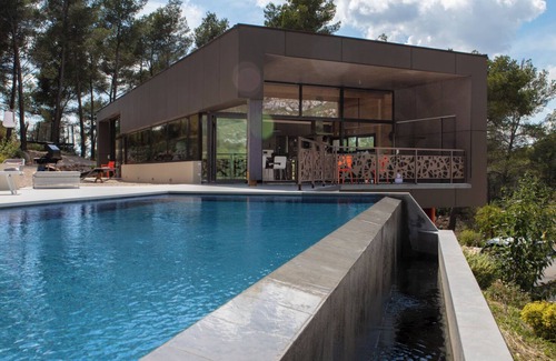 Gemenos Villa | 5-bedroom villa close to mediterranean sea. Great view, super calm in Provence