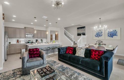 Bay Lake House | 5 Bedrooms 45 Bathrooms Windsor At Westside 8928 Sa
