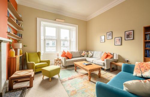 Newington Apartment | 5-BR 3-BTH Newington Apartment - Modern & Spacious