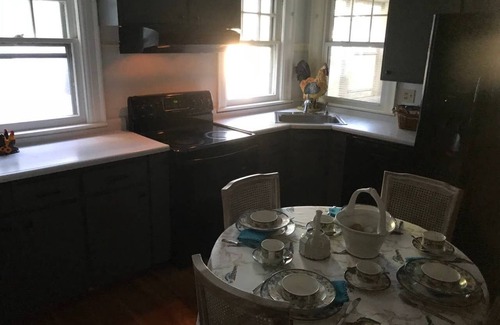 Rochester House | 5 BR Bethesda House 5 Beds