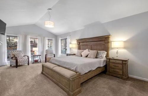 Northwest Colorado Springs House | 5 BR Golden Hills Family Vacation Home