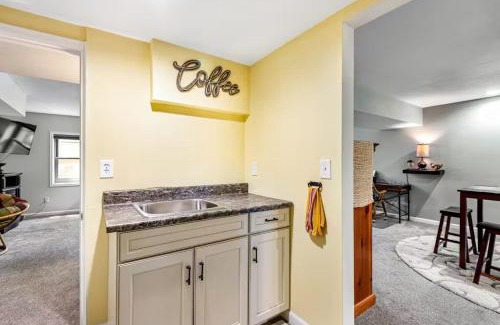 Northwest Colorado Springs House | 5 BR Golden Hills Family Vacation Home