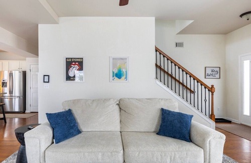Spring Hill House | 5-BR Near Peter Jenkins Trail
