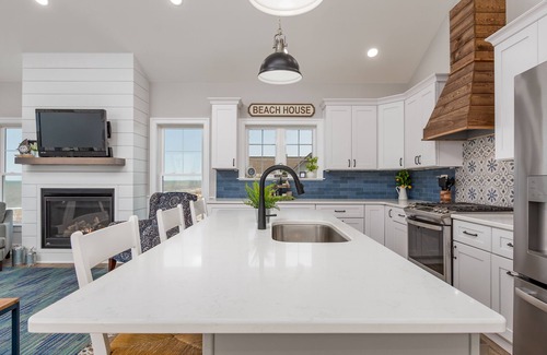 Broadkill Beach House | 5 Broadkill - PET FRIENDLY - Beautiful bay front new construction home on Bro
