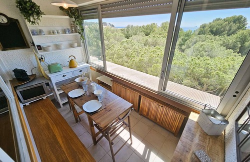 Les Sablettes Apartment | 5 Couchages, vue Mer, Climatisation, Wifi, Tout à Pied, Plage à 250m
