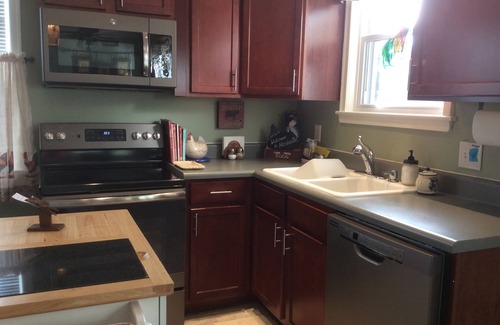 Donelson House | 5* Cutie Has It All! Just Bring Family & Friends!