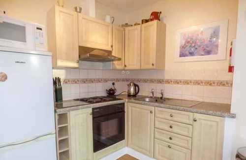 Grosmont Cottage | 5 ESK VALLEY, family friendly, with open fire in Grosmont