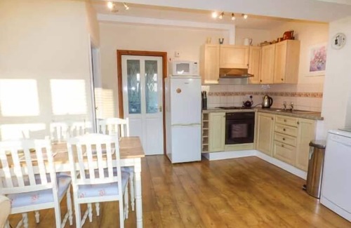 Grosmont Cottage | 5 ESK VALLEY, family friendly, with open fire in Grosmont