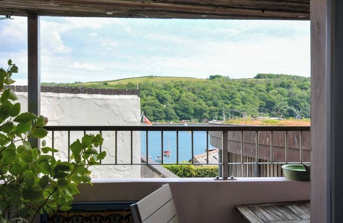 Fowey Cottage | 5 ESPLANADE, family friendly, character holiday cottage in Fowey