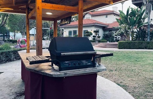 Hacienda Heights House | 5# King bed/1G Internet access/Free parking space