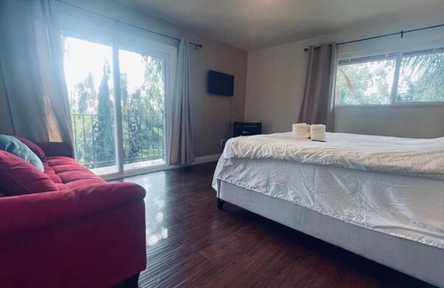 Hacienda Heights House | 5# King bed/1G Internet access/Free parking space