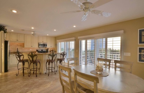 Marco Island Apartment | 5* Luxury Penthouse Condo w/Beautiful Gulf Views