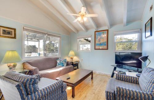 Shoreline Park House | 5 Mi to Beach Bay St Louis Home with Launch and Dock